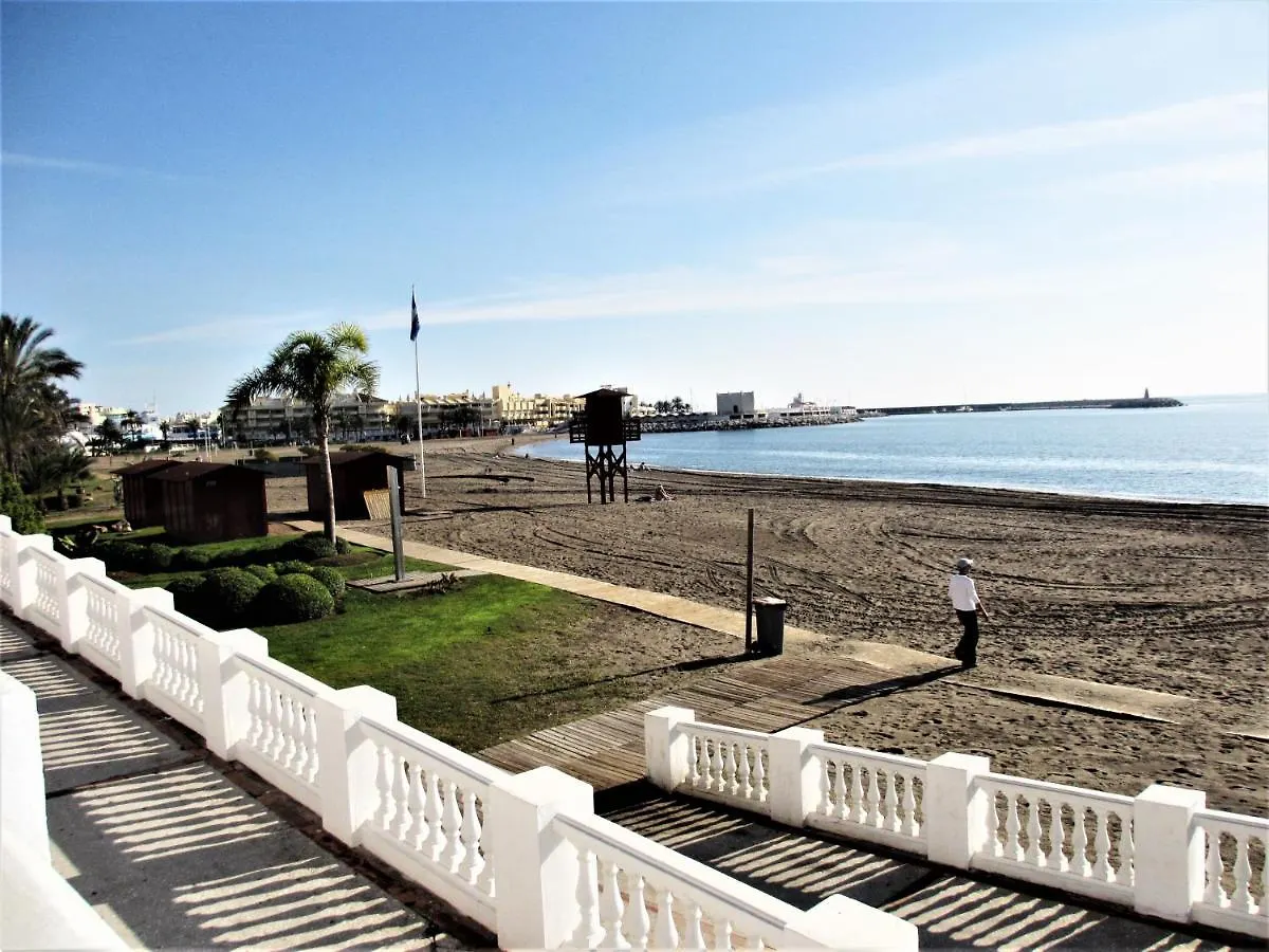 Frente A La Playa Benalmadena Pto Marina Apartment